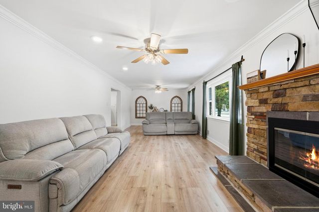 4030 RAVINE DR, White Plains, MD 20695