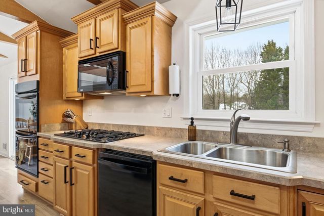 4030 RAVINE DR, White Plains, MD 20695