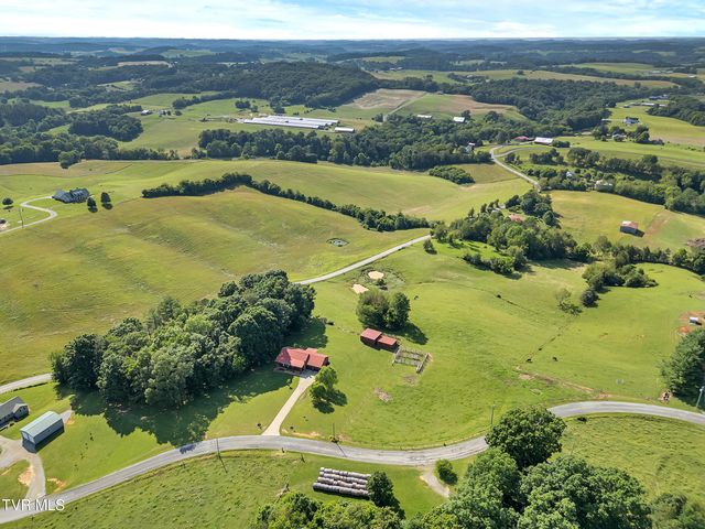 902 South Mill Road, Greeneville, TN 37743