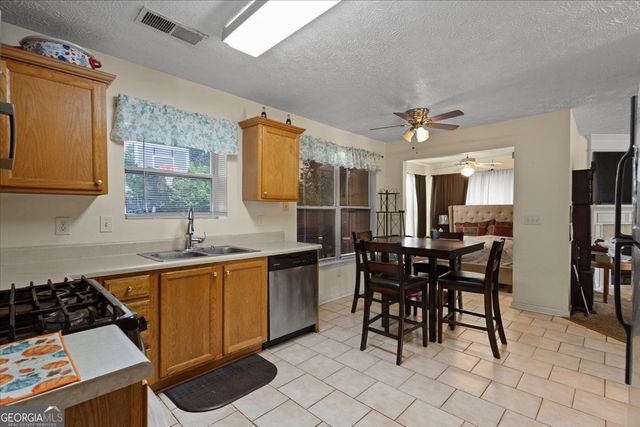 8405 Somerton Circle, Douglasville, GA 30134