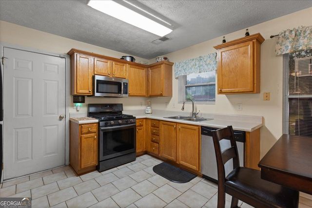 8405 Somerton Circle, Douglasville, GA 30134
