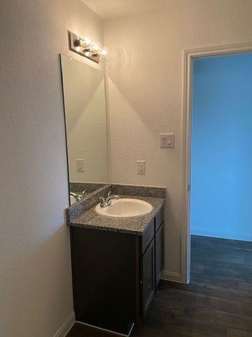 1988 Road 5714, Cleveland, TX 77327