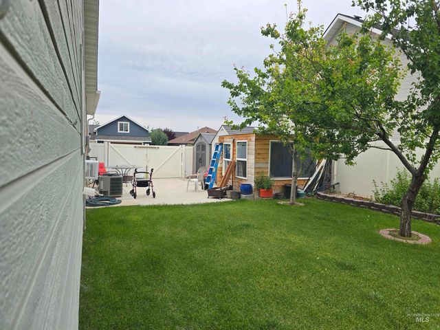 2464 Village St., Twin Falls, ID 83301