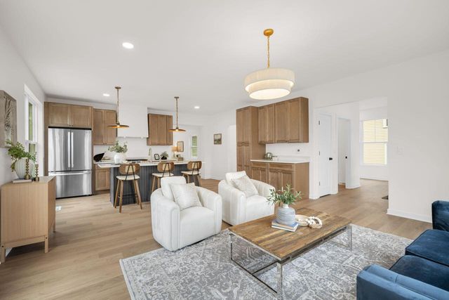 125 E Park AVENUE, Waukesha, WI 53186