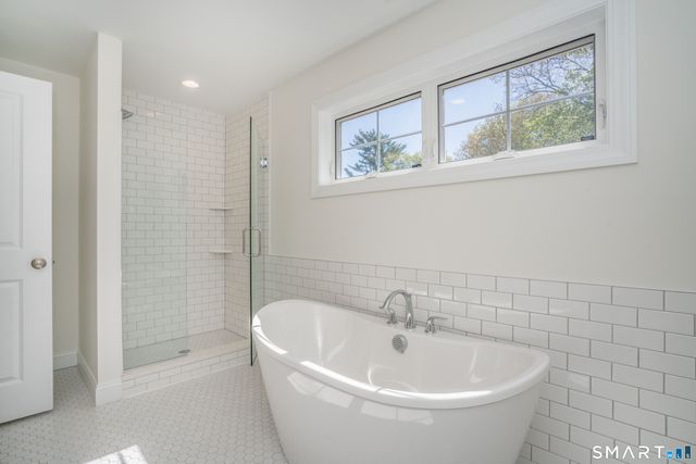 953 High Road, Berlin, CT 06037