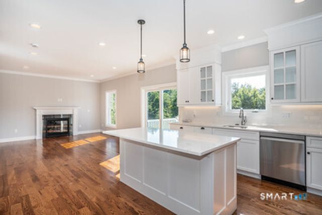 953 High Road, Berlin, CT 06037