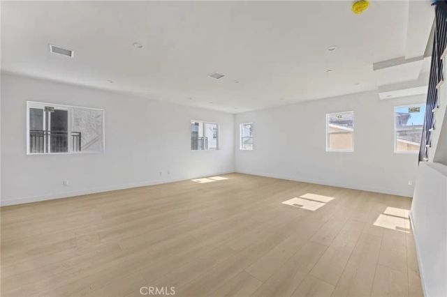 4511 Rosewood Avenue, Los Angeles, CA 90004