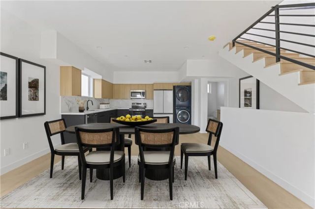 4511 Rosewood Avenue, Los Angeles, CA 90004