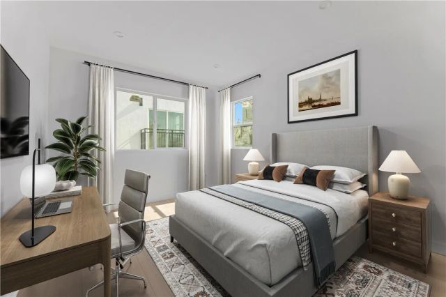 4511 Rosewood Avenue, Los Angeles, CA 90004