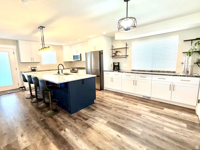 35 E WATER LN, Vineyard, UT 84059