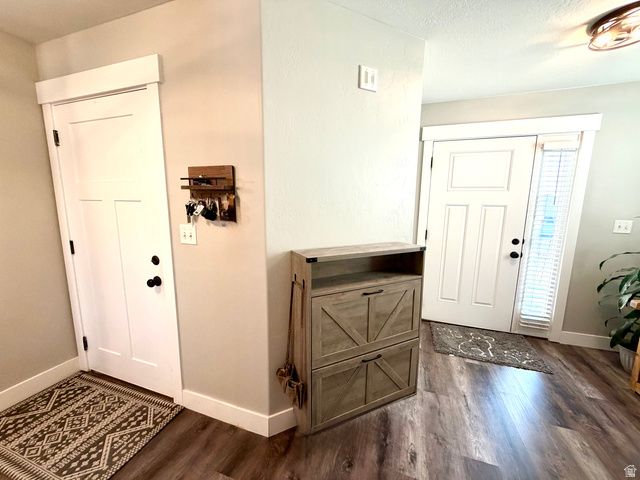 35 E WATER LN, Vineyard, UT 84059