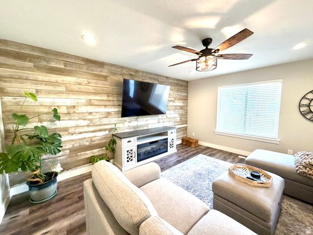 35 E WATER LN, Vineyard, UT 84059