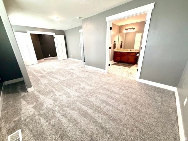 35 E WATER LN, Vineyard, UT 84059