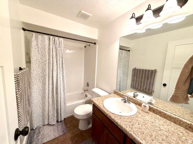 35 E WATER LN, Vineyard, UT 84059