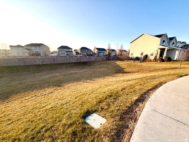 35 E WATER LN, Vineyard, UT 84059