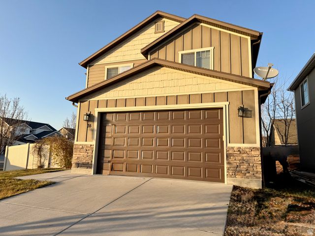 35 E WATER LN, Vineyard, UT 84059
