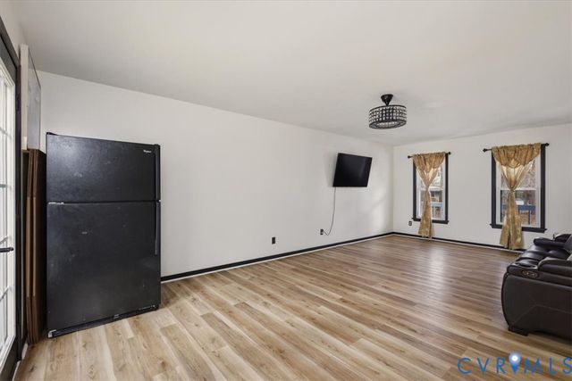 5325 White Pickett Ln, North Chesterfield, VA 23237