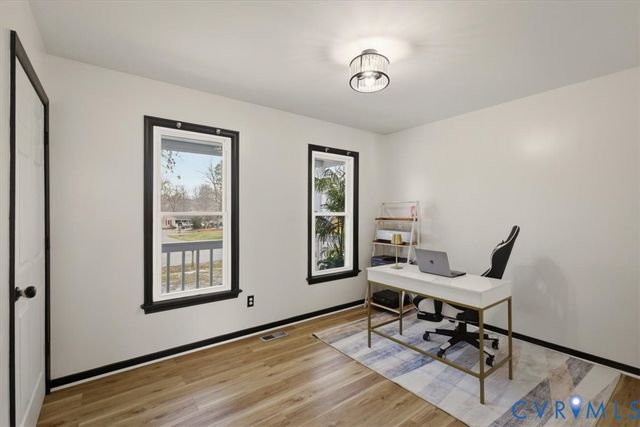 5325 White Pickett Ln, North Chesterfield, VA 23237