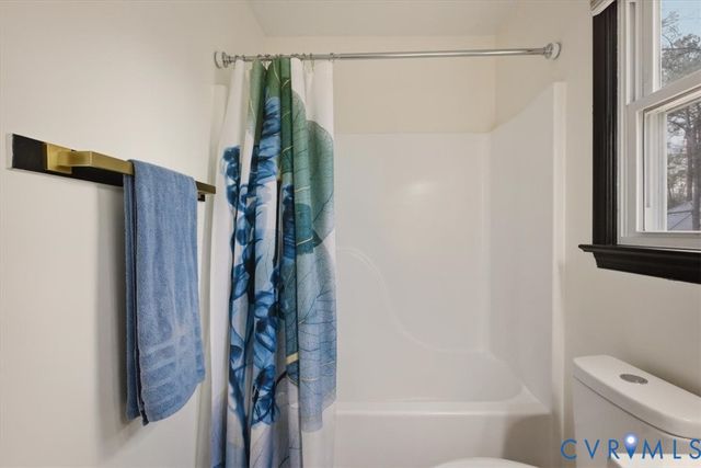 5325 White Pickett Ln, North Chesterfield, VA 23237