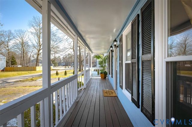 5325 White Pickett Ln, North Chesterfield, VA 23237