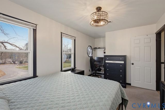 5325 White Pickett Ln, North Chesterfield, VA 23237