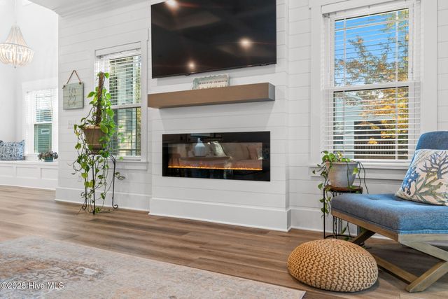 230 NE 36th Street, Oak Island, NC 28465