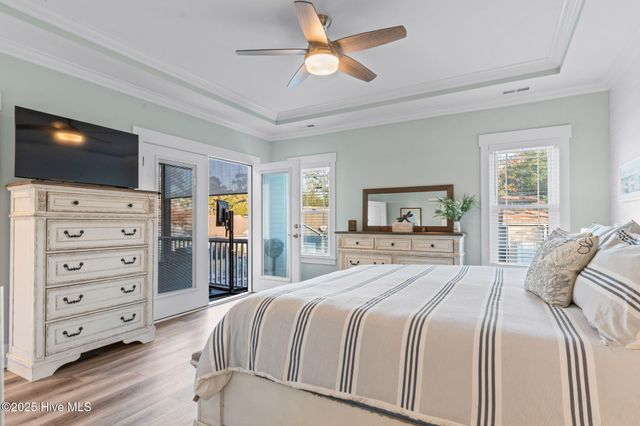 230 NE 36th Street, Oak Island, NC 28465