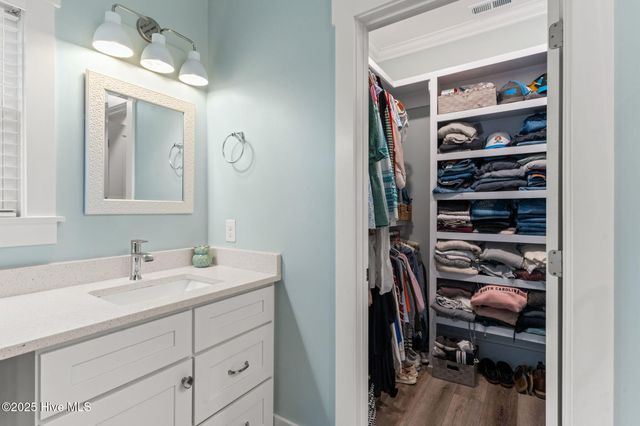 230 NE 36th Street, Oak Island, NC 28465