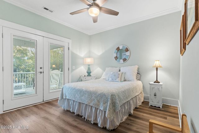 230 NE 36th Street, Oak Island, NC 28465