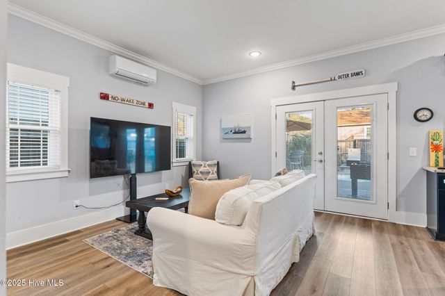 230 NE 36th Street, Oak Island, NC 28465