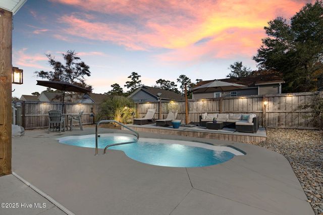 230 NE 36th Street, Oak Island, NC 28465