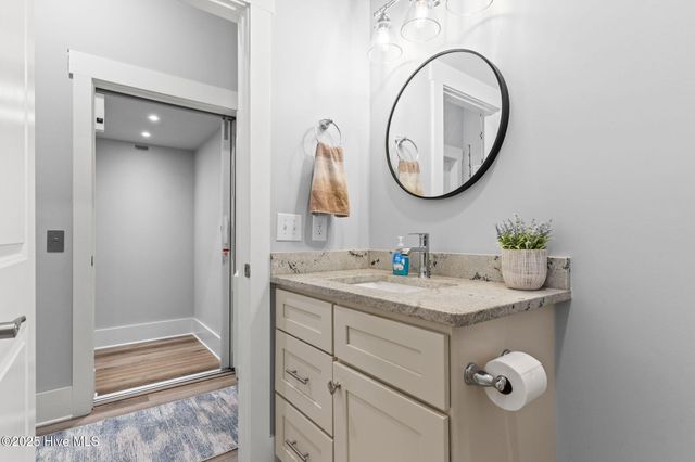 230 NE 36th Street, Oak Island, NC 28465