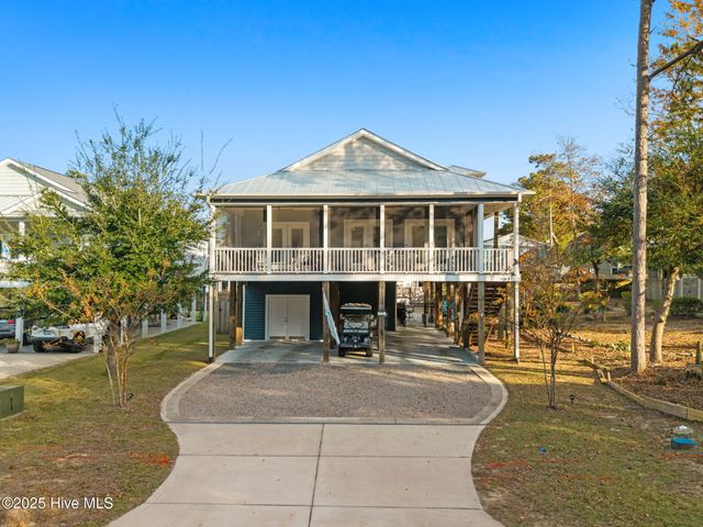 230 NE 36th Street, Oak Island, NC 28465