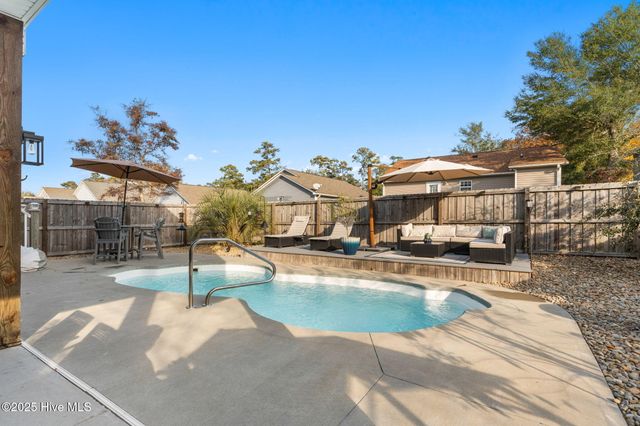 230 NE 36th Street, Oak Island, NC 28465