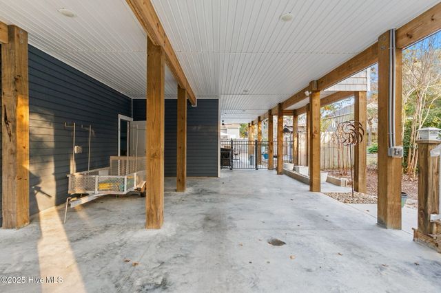 230 NE 36th Street, Oak Island, NC 28465