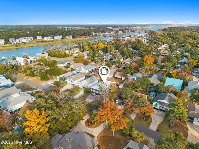 230 NE 36th Street, Oak Island, NC 28465