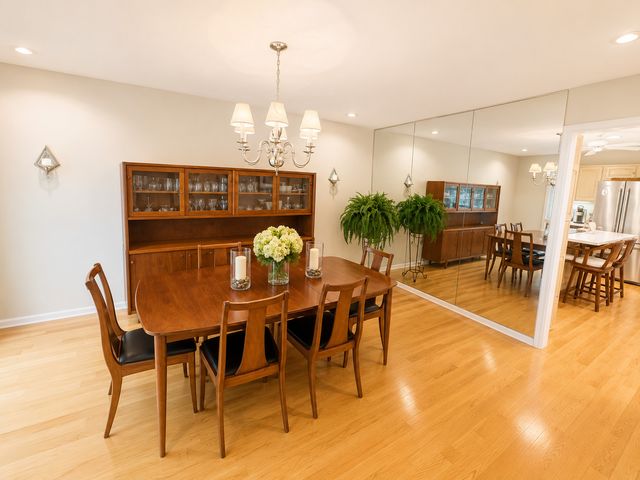 1401 Burr Oak Road 303B, Hinsdale, IL 60521