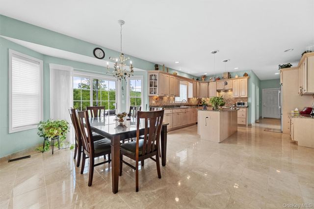 20 Goshen Road, Chester, NY 10918