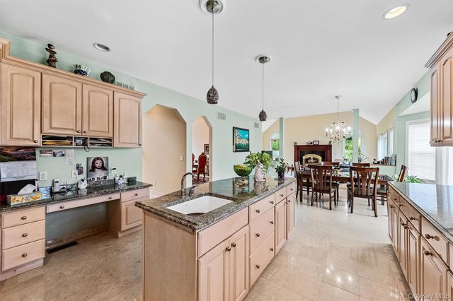 20 Goshen Road, Chester, NY 10918