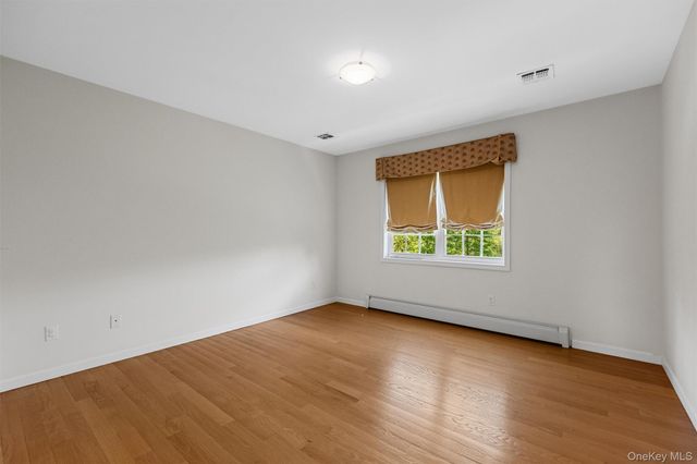 20 Goshen Road, Chester, NY 10918