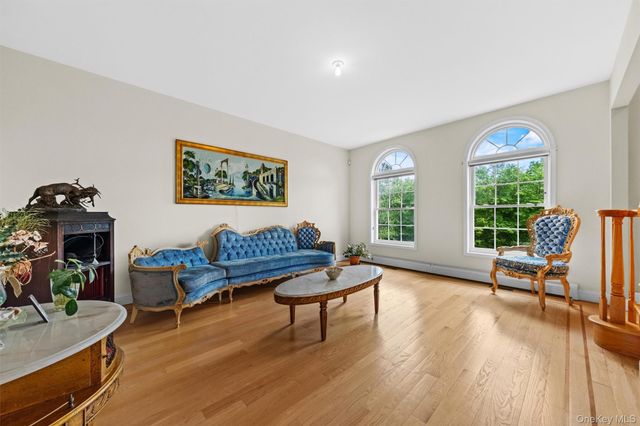 20 Goshen Road, Chester, NY 10918