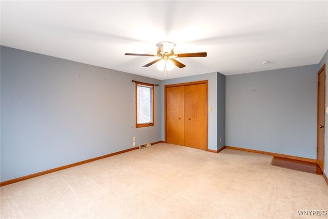 35 Britannia Dr, Amherst, NY 14051