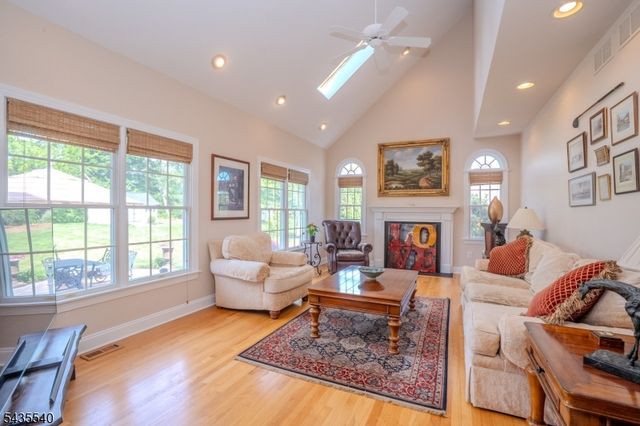 44 Titus Rd, Montgomery Twp., NJ 08558