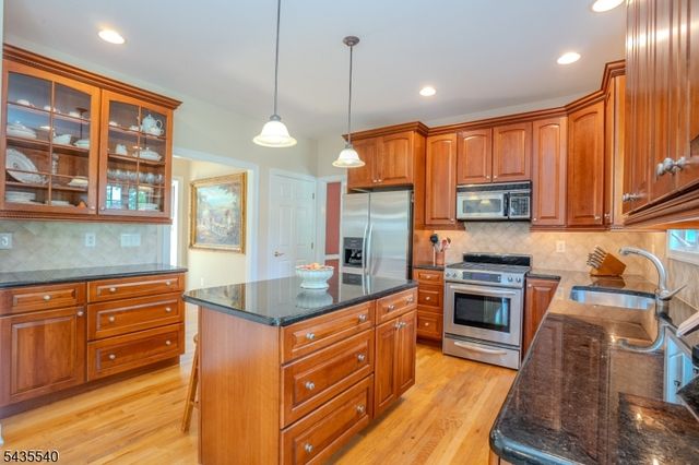44 Titus Rd, Montgomery Twp., NJ 08558