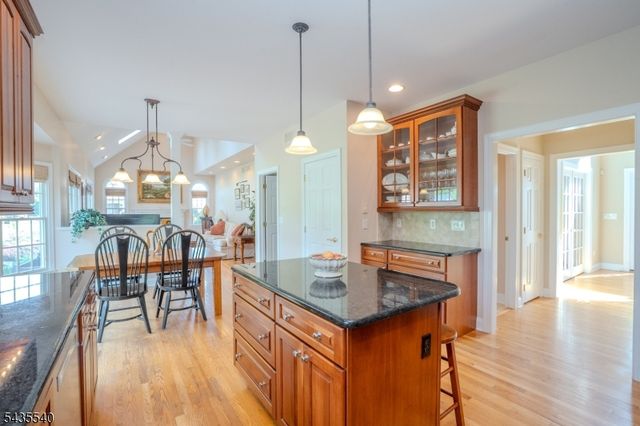 44 Titus Rd, Montgomery Twp., NJ 08558