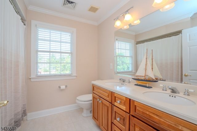 44 Titus Rd, Montgomery Twp., NJ 08558