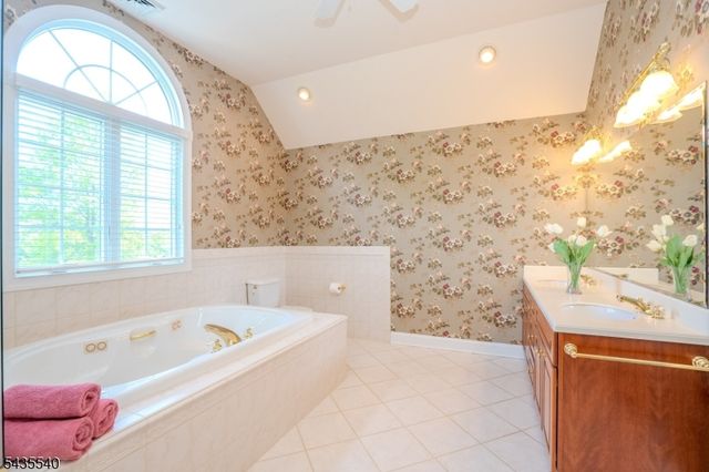 44 Titus Rd, Montgomery Twp., NJ 08558