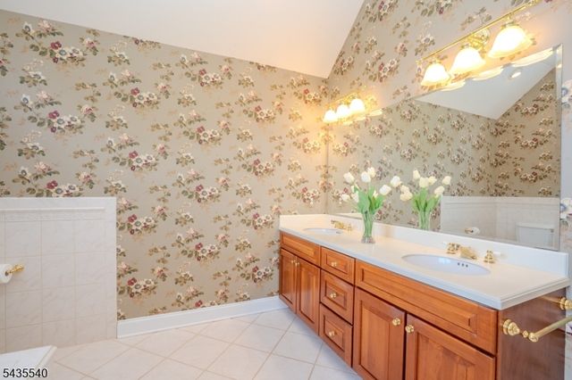 44 Titus Rd, Montgomery Twp., NJ 08558