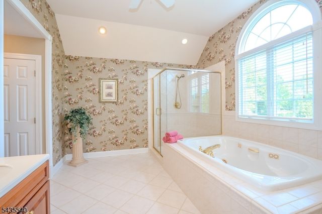 44 Titus Rd, Montgomery Twp., NJ 08558
