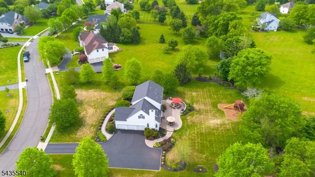 44 Titus Rd, Montgomery Twp., NJ 08558